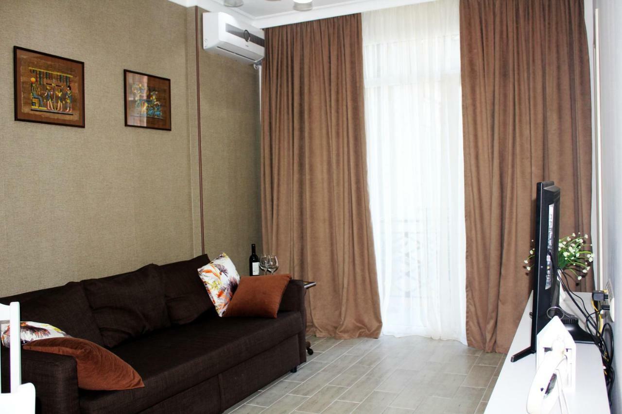 Batumi-Cozy Apartment Ngoại thất bức ảnh