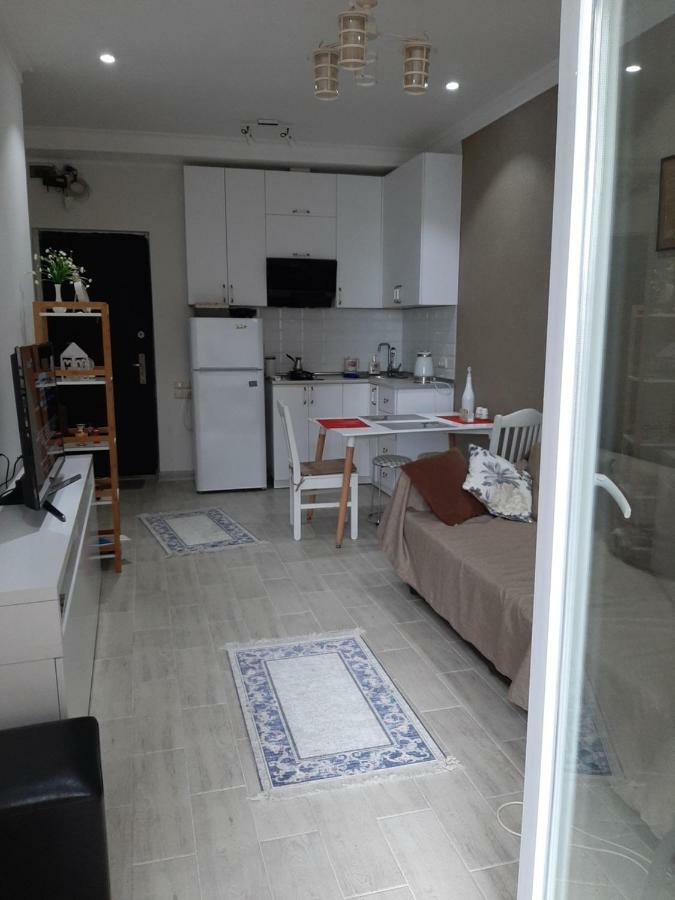 Batumi-Cozy Apartment Ngoại thất bức ảnh